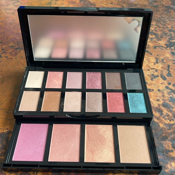 Lancome Parisian Wanderlust Eye & Face Palette Eyeshadow Blush Bronzer Metallic - Picture 2 of 5